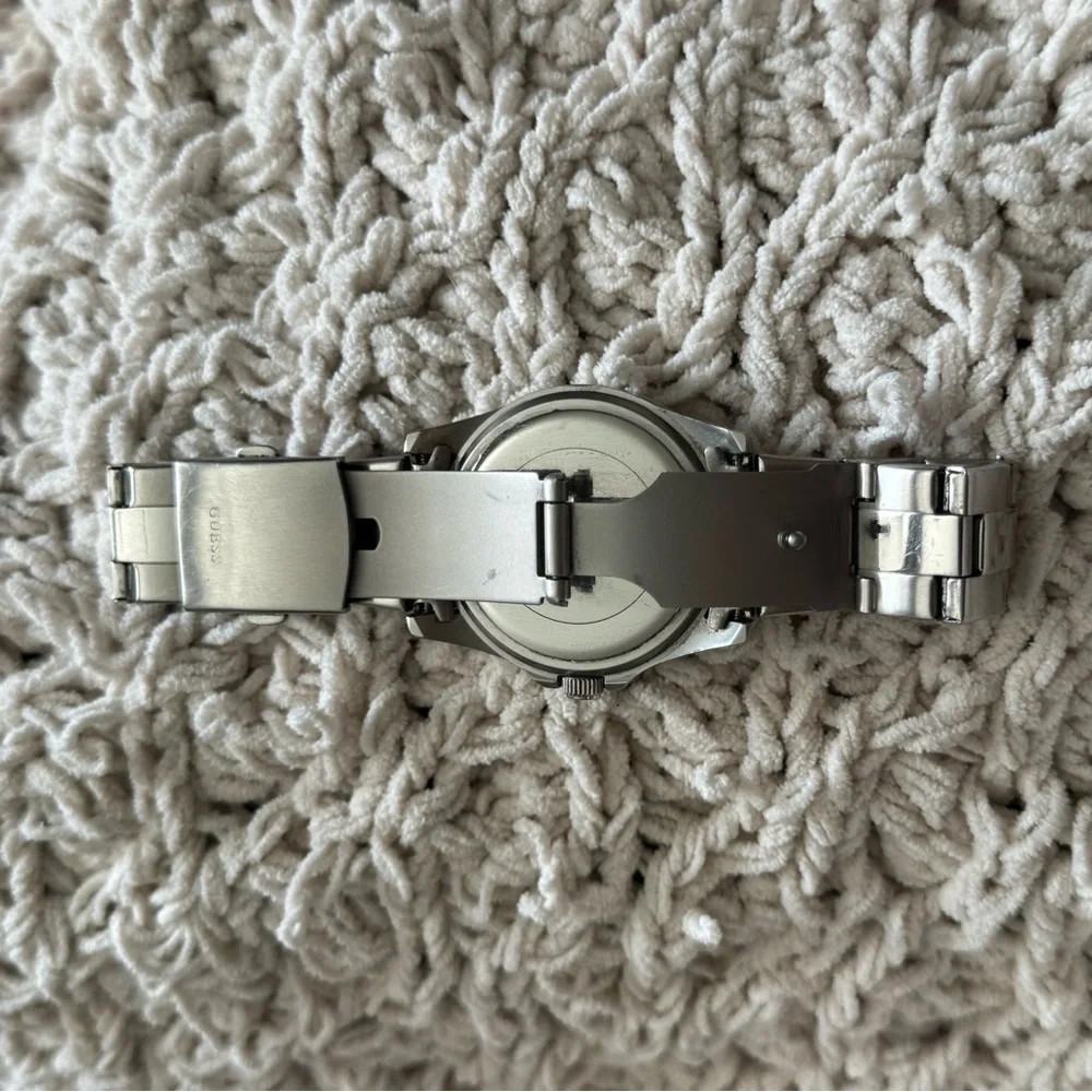 GUESS Watch - Picture 5 of 9